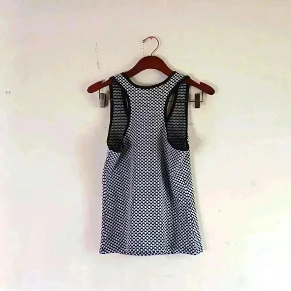 XJBoost Tank top   - Picture 2 of 6